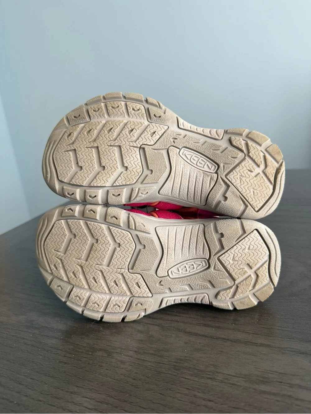 Keen Kids Closed Toe Sport Sandals Pink Coral US 1 EU 32/33 Washable